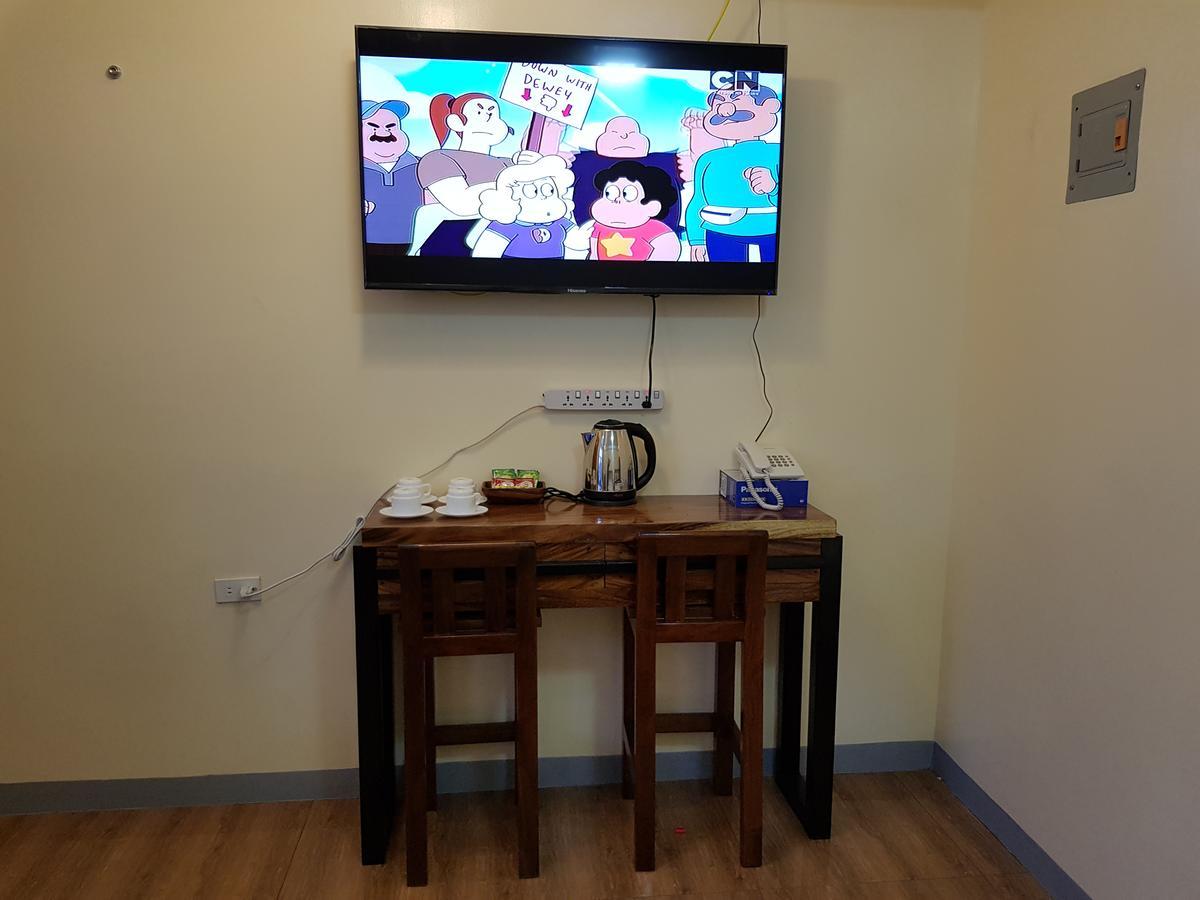 Eduardo'S Resort Calapan エクステリア 写真